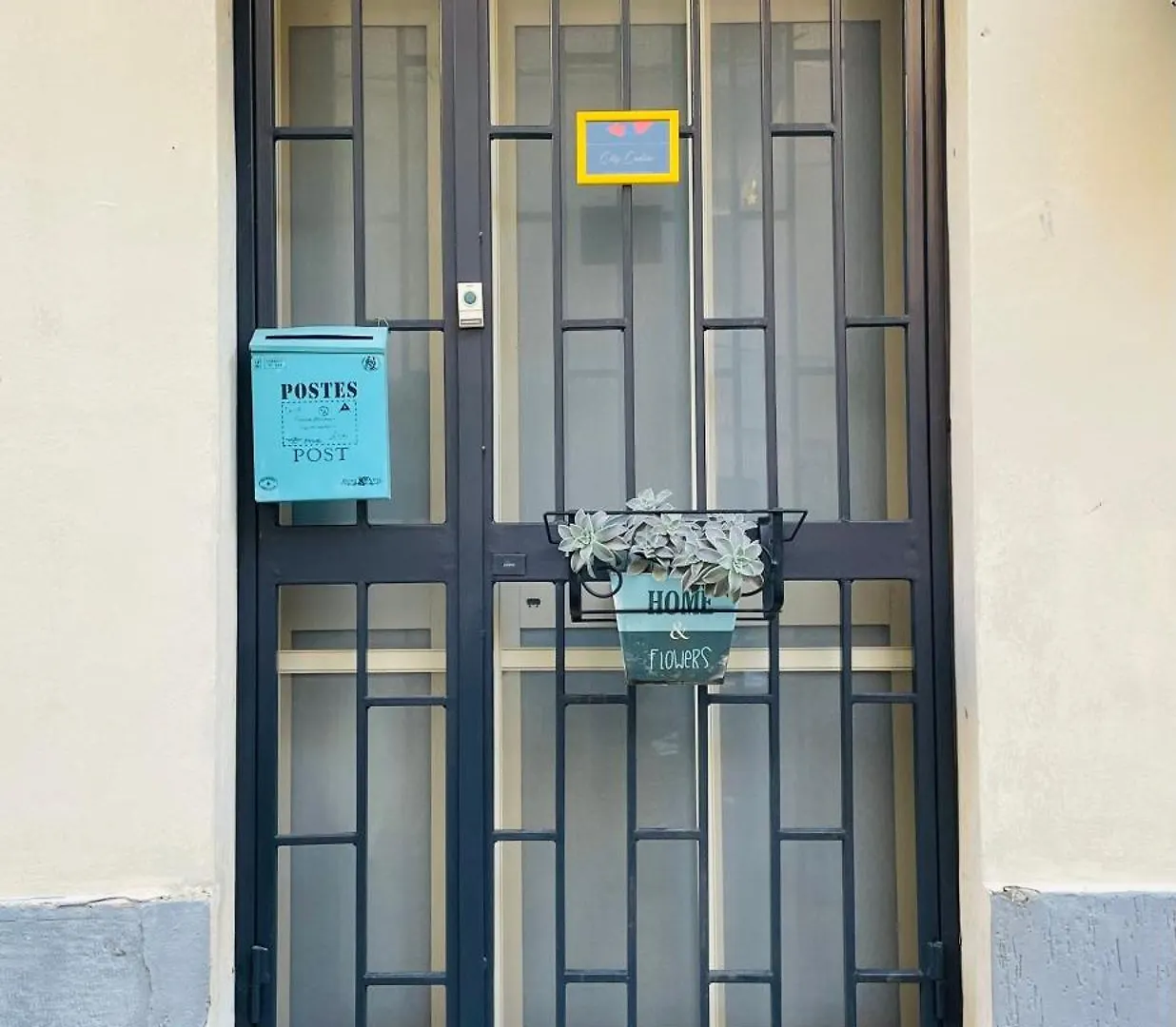 Your Temporary Home - City Center Messina Italien
